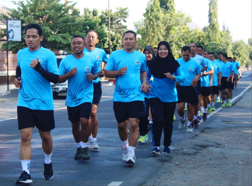 Jaga Kebugaran Tubuh, Prajurit Kodim Wonogiri Laksanakan Lari Aerobik