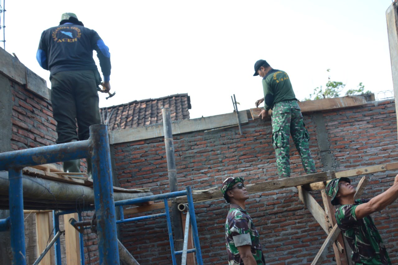 Kapten Kav Abdul Kohar Awasi Rehab RTLH TMMD ke 106 Kodim 0802