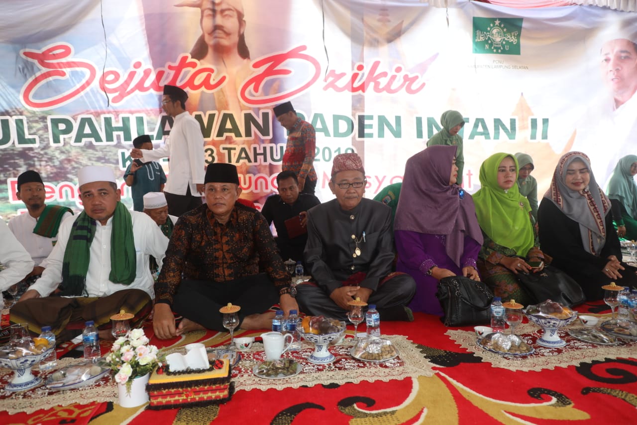 Sejuta Dzikir Menggema Dilokasi Taman Makam Pahlawan Radin Inten II