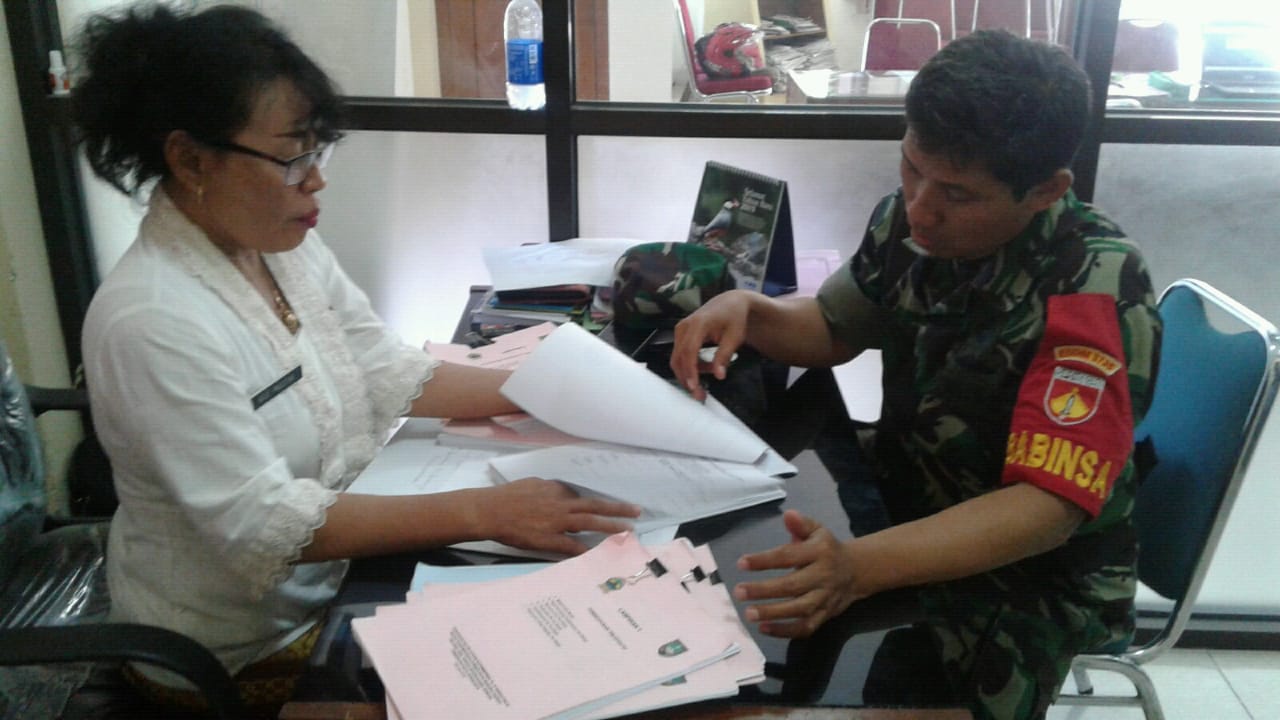 Jalin Keharmonisan, BABINSA Tipes  Melaksanakan Komsos dengan Aparatur Kelurahan