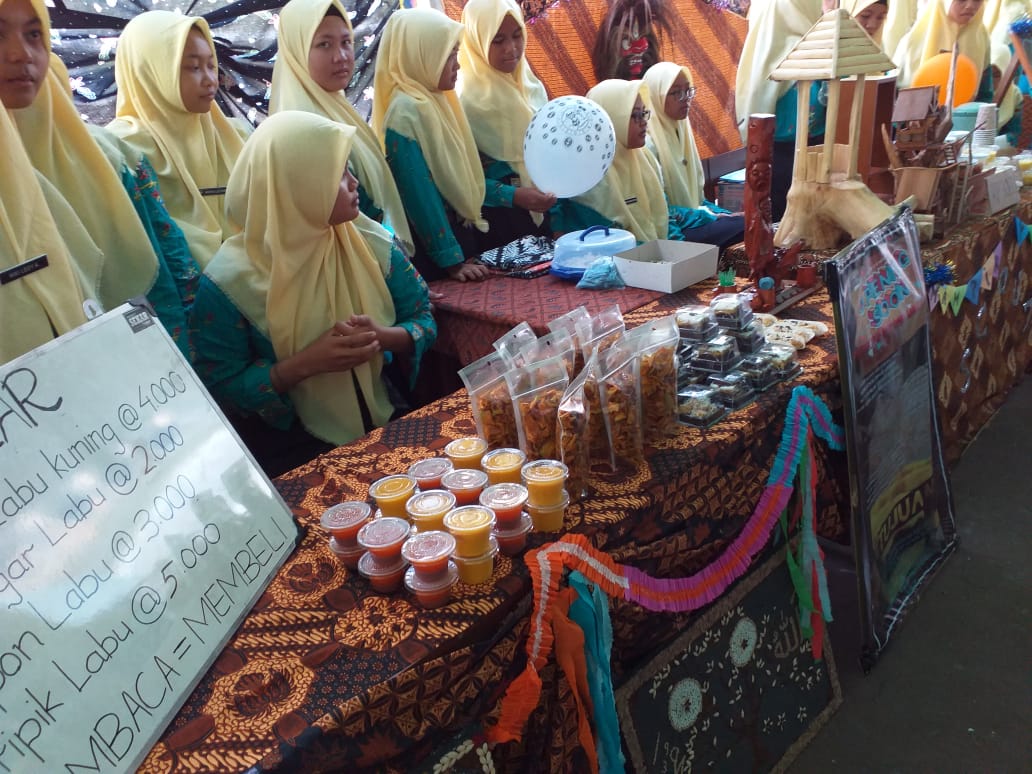 SMA N 1 Tunjungan Blora Menggelar Pameran dan Unjuk Karya