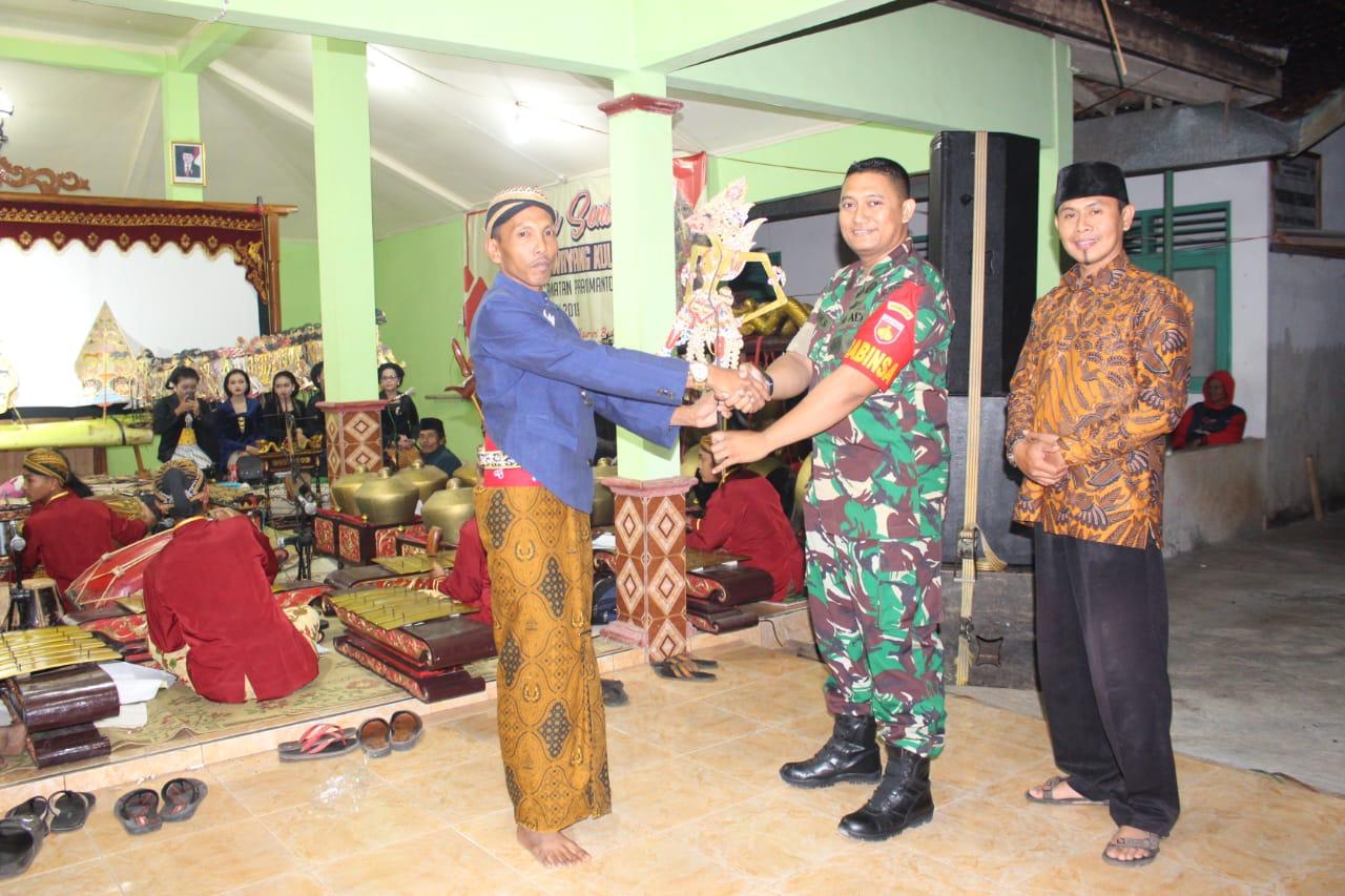 Serma Didik : Melalui Pentasi Seni Wayang Kulit Kita Turut Melestarikan Budaya