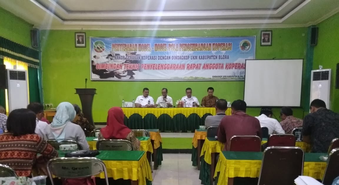 132 Pengelola Koperasi Dapatkan Bintek Penyelenggaraan RAT DindagKop Blora
