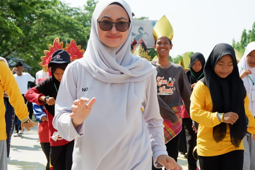 Goyang ‘kaka enda’ Meriahkan Rangkaian Peringatan HKN ke-55