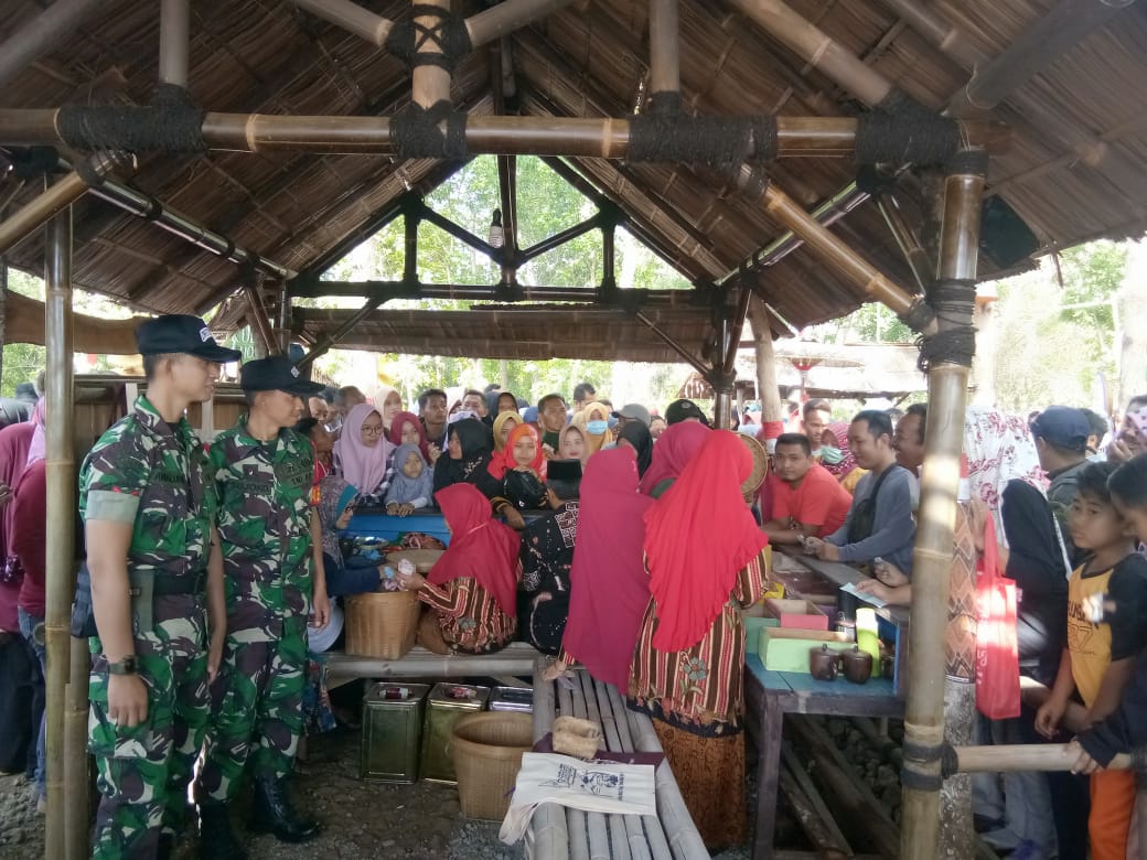 Pesan Danramil 22/Slogohimo Pada Ambal Warso Pasar Doplang