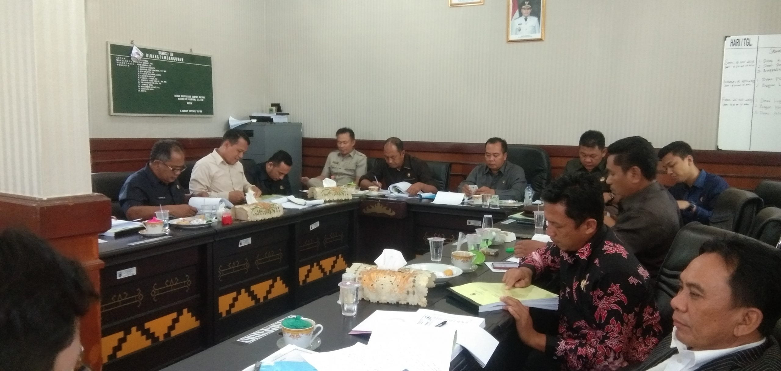 Komisi III DPRD Lamsel Pertanyakan Ke Dinas PU Terkait Pembangunan Yang Kualitasnya Jelek