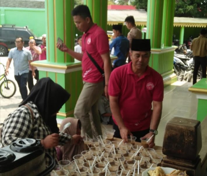 Metal Dan RPM Berbagi Di Jum,at Berkah