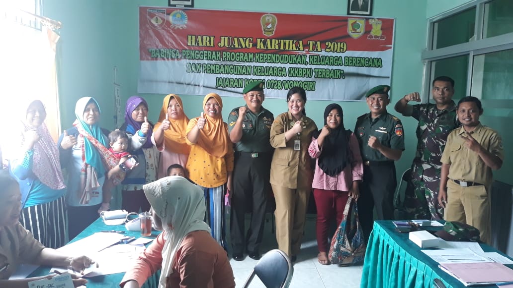 Gandeng Dinas PLKB Dan Puskesmas, Koramil 13/Pracimantoro Gelar Pelayanan KB