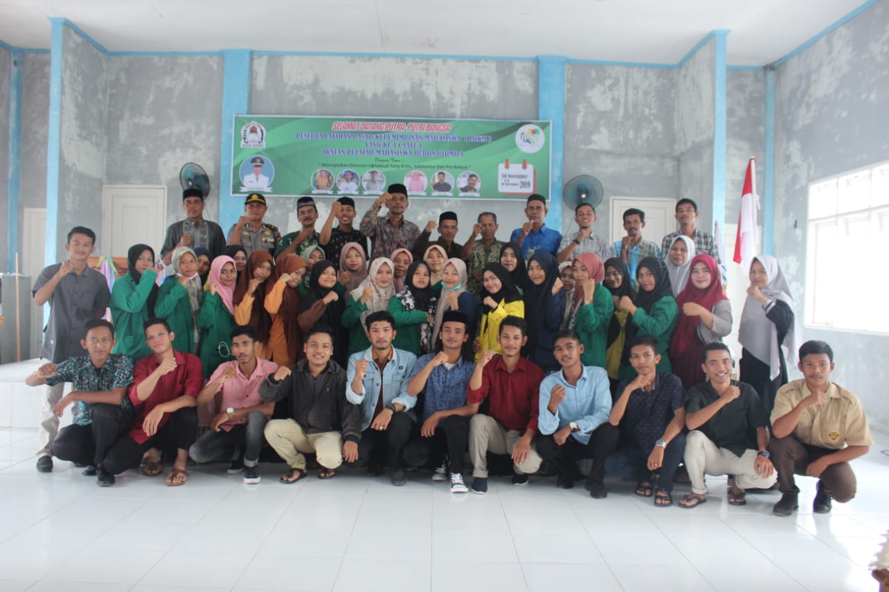 Mahasiswa Ilmu Komunikasi Fisip UTU menargetkan Desa Sikundo Sebagai Penghasil Sirsak Terbesar di Aceh Barat