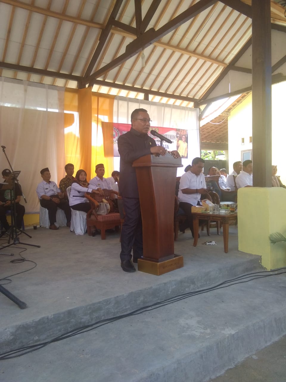 Anggota Komisi III DPRD Lamsel Benny Raharja Tampung Aspirasi