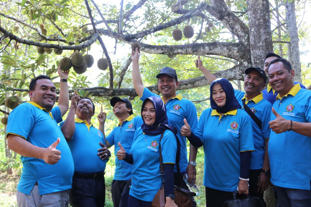 H. Arief Rohman M.Si ;Ayo Dolan Blora, Berkeliling Agro Wisata Kampung Durian Nglawungan