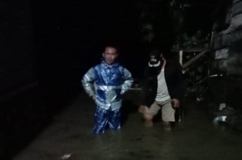 Sungai Way Tangkil Meluap 17 Rumah di Dusun Sudul Desa Sukamarga Terpendam