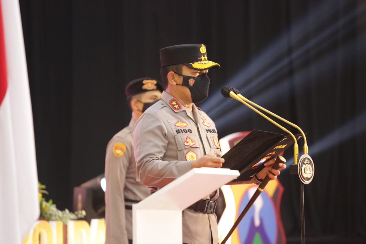 Kapolda Jatim Sertijab Empat PJU dan Lima Kapolres