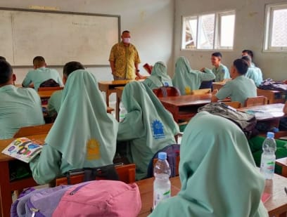 Sosialisasi Program Diklat Sekolah Vokasi UMS di SMK Muhammadiyah 2 Andong