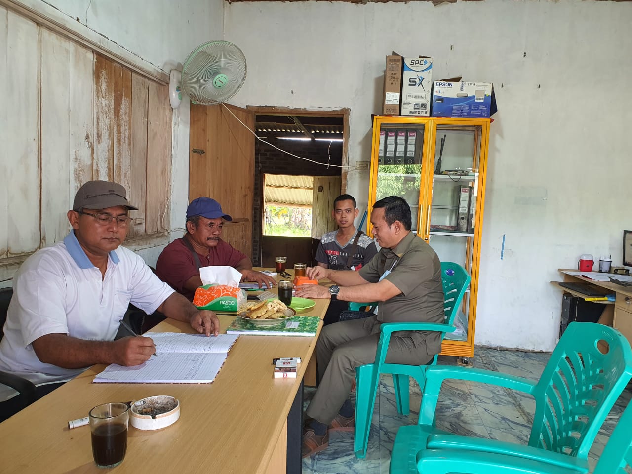 Wakil Ketua I DPRD Lamsel, Nilai BUMDes Mulyo Sari Jaya BUMDes Terbaik