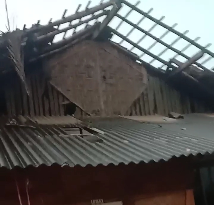 Akibat Puting Beliung Tiga Rumah Warga Desa Campag Tiga Porak Poranda