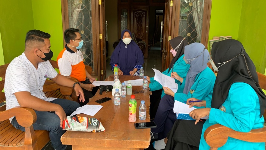 Strategi Tingkatkan Penjualan, Tim UMS Kumpulkan Data di Industri Batik Masaran