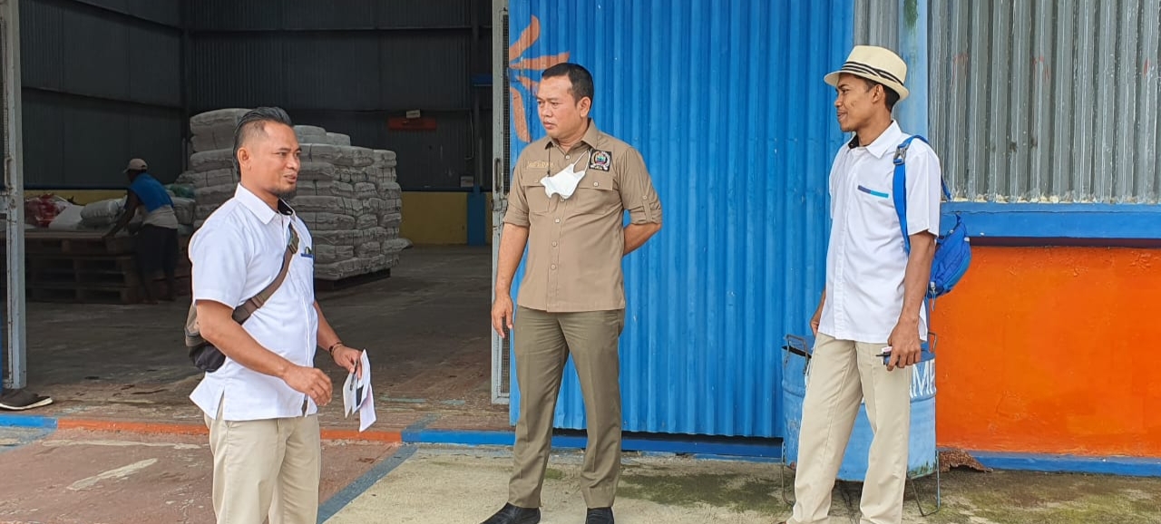 Migor Langka dan Mahal Wakil Ketua I DPRD Lamsel Tinjau Bulog