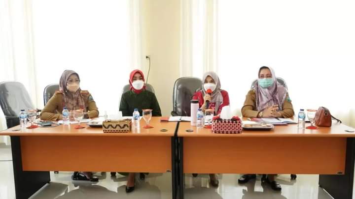 Bunda Win, Dekranasda Diharapkan Jadi Sentra Mode di Lamsel