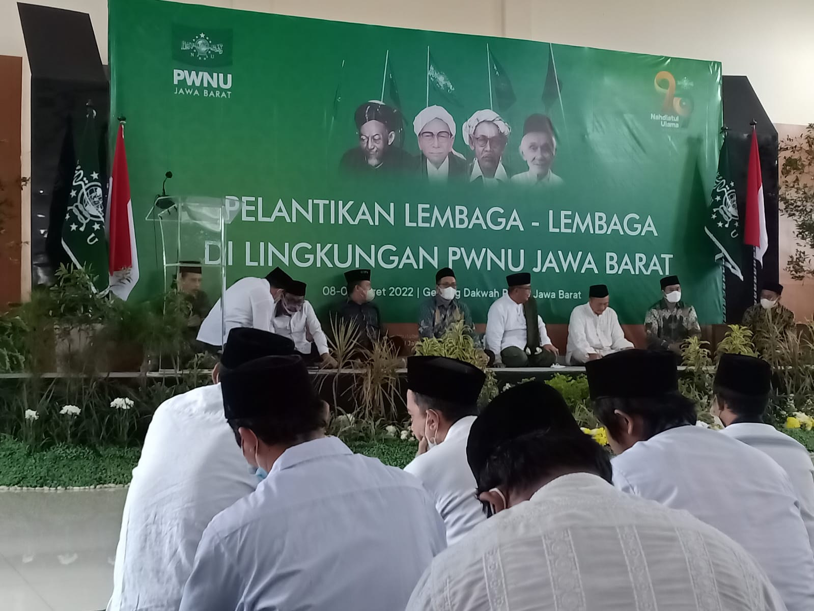KH. Juhadi Muhammad Lantik Sembilan Lembaga
