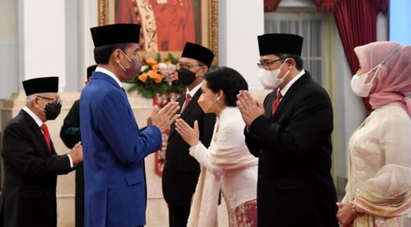 Presiden Jokowi Lantik Kepala dan Wakil Kepala Otorita IKN