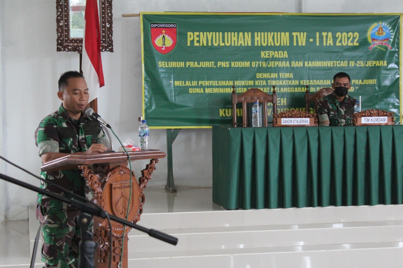 Prajurit dan PNS Terima Penyuluhan Hukum