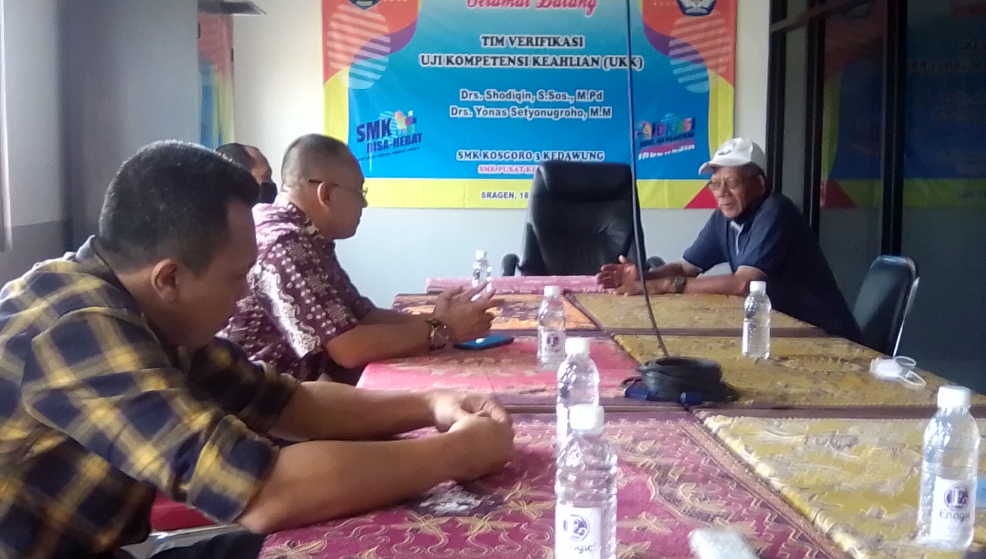 Tingkatkan Lulusan Berkualitas, Perguruan Tinggi AUB Jalin Silahturahmi dan Kerjasama dengan SMK Kosgoro 3 Sragen