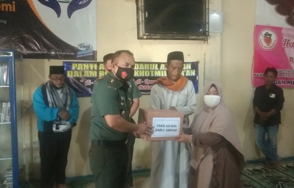 Korem 043/GT Salurkan Bantuan Untuk Panti Asuhan Darul Amanah di Jatimulyo