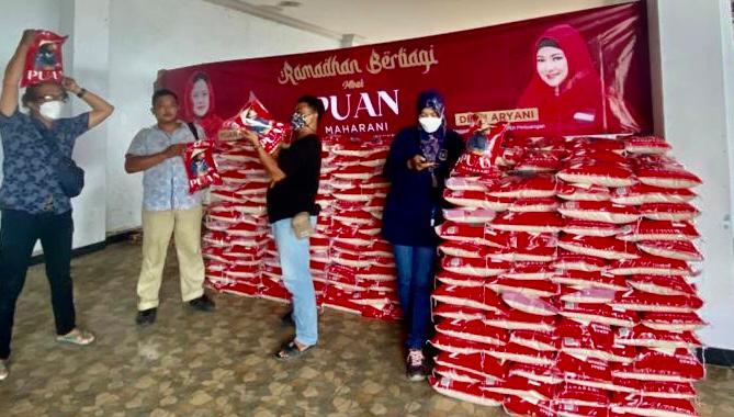 Puan Titip 2000 Paket Beras, Dewi Aryani Laksanakan
