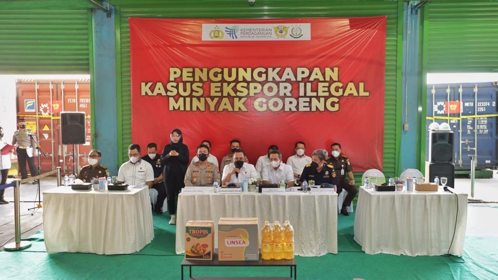 Siap Ekspor, Polri Gagalkan 8 Kontainer Minyak Goreng