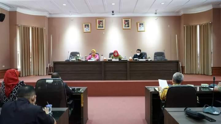 Winarni Hadiri Rapat Evaluasi Lomba Desa Tingkat Provinsi Tahun 2022