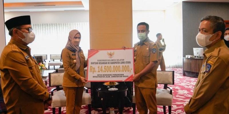 Seko Rampi di Bantu Keuangan dari Gubernur Sulawesi Selatan, Bupati Lutra : Komitmen Andi Sudirman