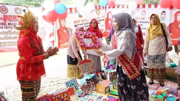 Bunda PAUD Lamsel Hadiri HUT IGTKI – PGRI Ke-72