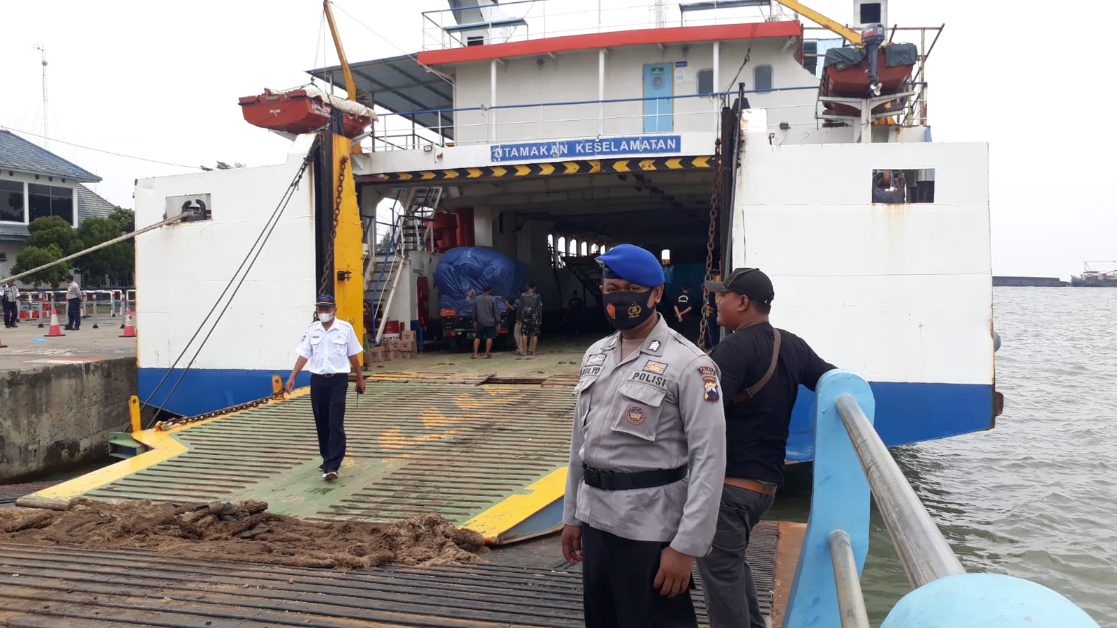 Sat Polairud Gelar Patroli Laut