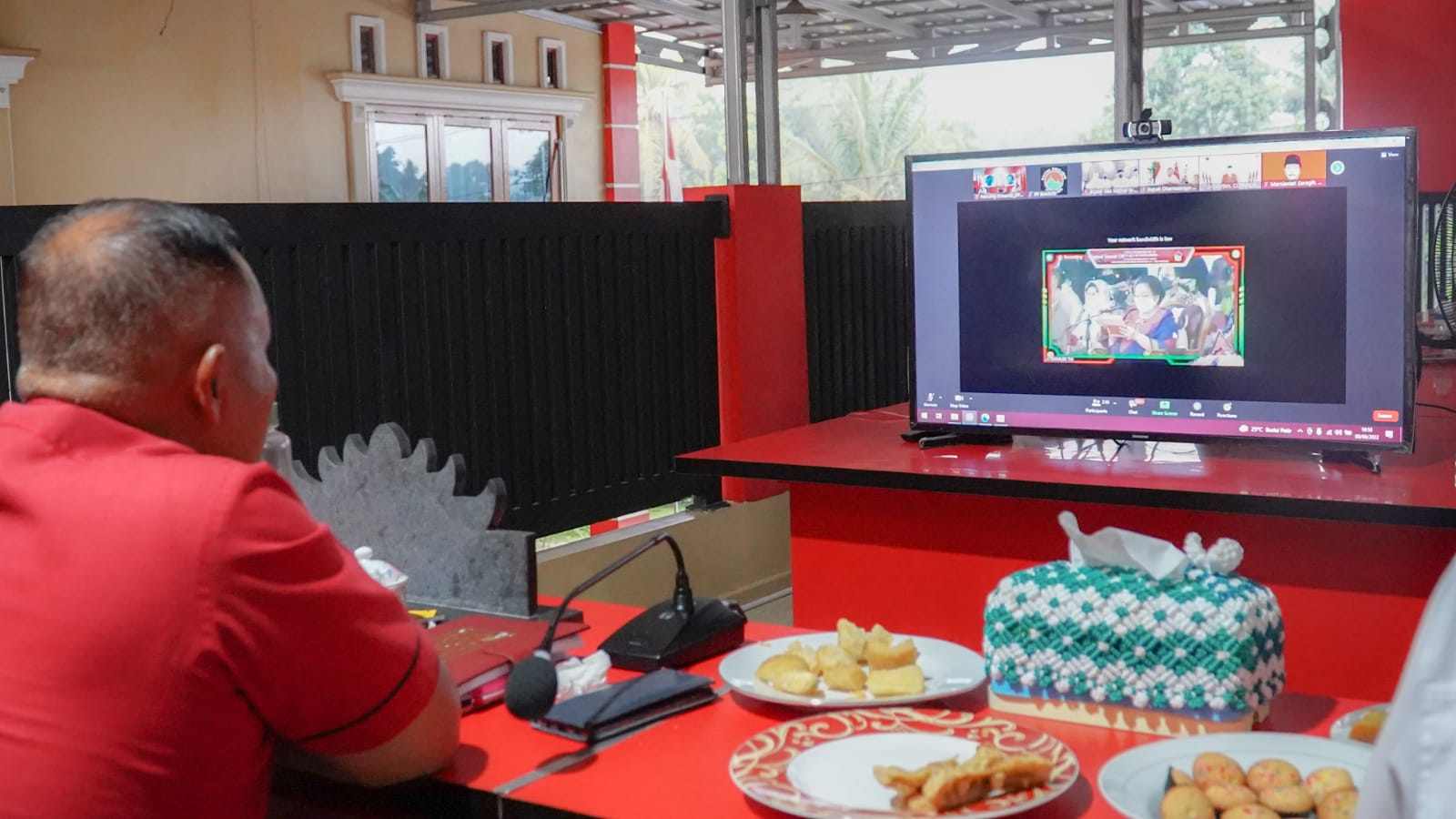 Melalui Virtual Zoom Meeting Ketua DPC PDI-Perjuangan Ikuti Peresmian Masjid At-Taufiq