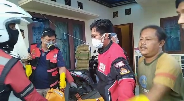 Warga Sukabumi di Gegerkan Dengan Penemuan Sosok Mayat Dalam Rumah