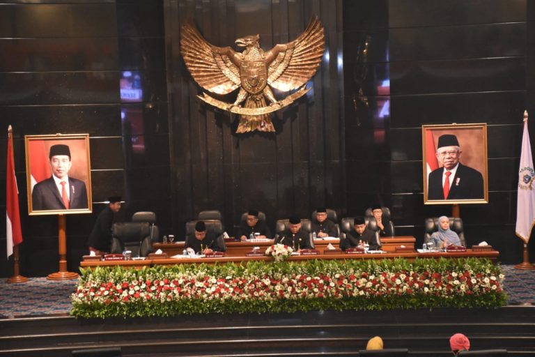 Pangdam Jaya/Jayakarta menghadiri undangan rapat Paripurna DPRD Provinsi DKI Jakarta dalam rangka Hajatan Provinsi DKI Jakarta ke-495