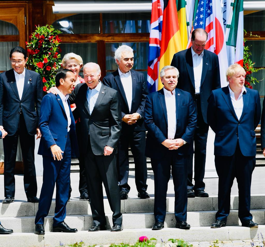KTT G7, Presiden Jokowi Disambut Kanselir Jerman