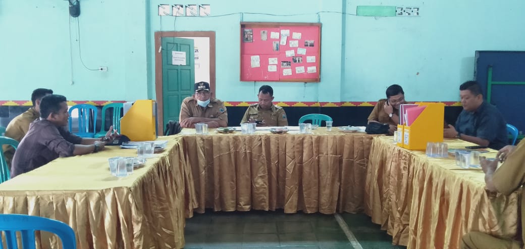 Tim Kecamatan Jatiagung Lekukan Monev di Desa Karang Anyar