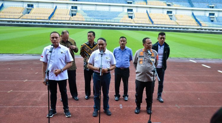Menpora, Ketua PSSI Dan Kapolda Jabar Cek Kelaikan Stadion Gbla Untuk Pertandingan LIGA 1