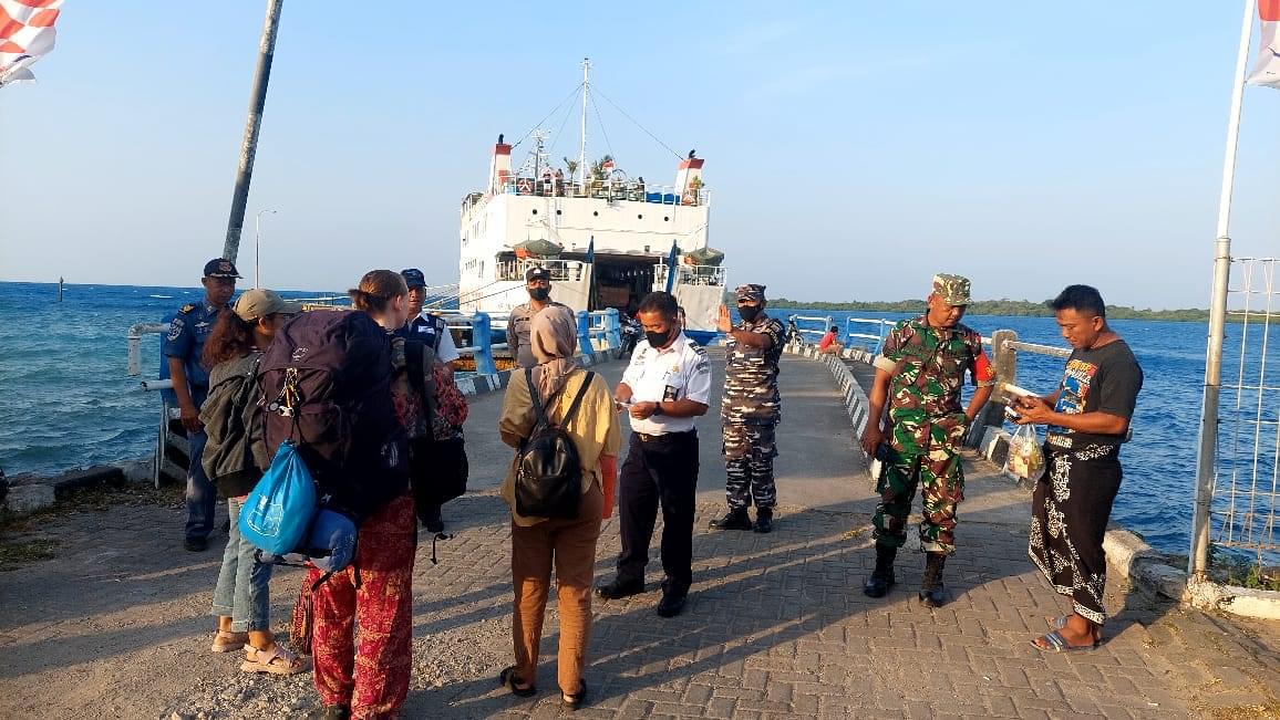 Polsek Karimunjawa Patroli Ke Pelabuhan