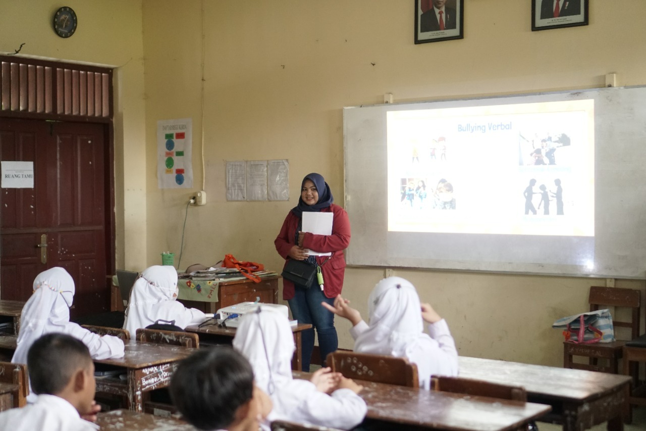 Mahasiswa UNISRI Sosialisasi Edukasi Anti Bullying Pada Anak di SD Negeri  1 Keyongan