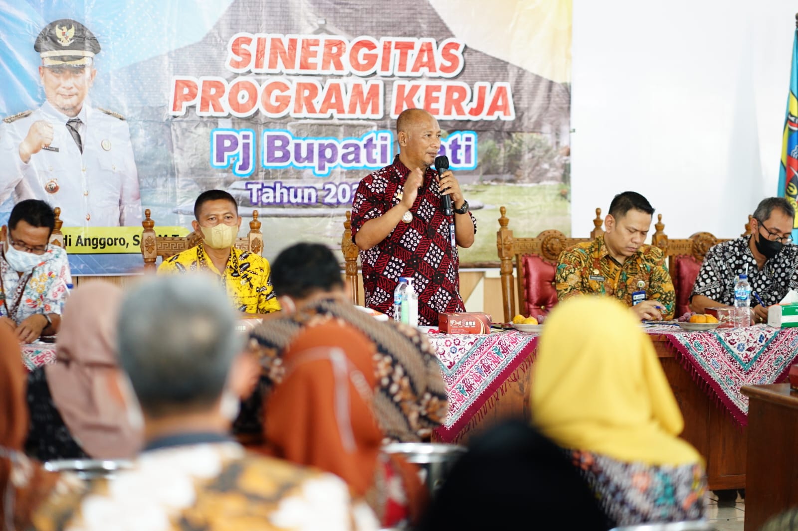 Pj Bupati Ingatkan Camat dan Kades Agar Berhati-Hati Soal Bansos