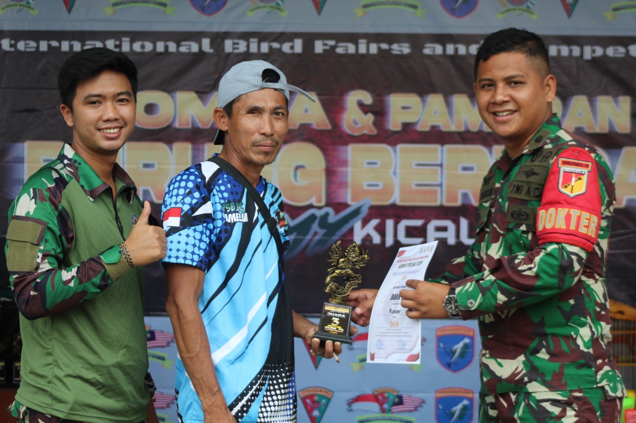 Lomba Burung Berkicau di Perbatasan