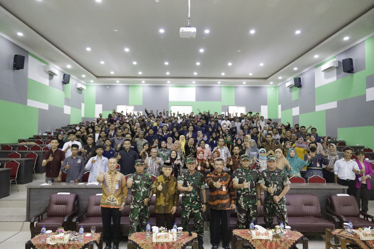 Pangdam V/BRW Berikan Motivasi ke Mahasiswa