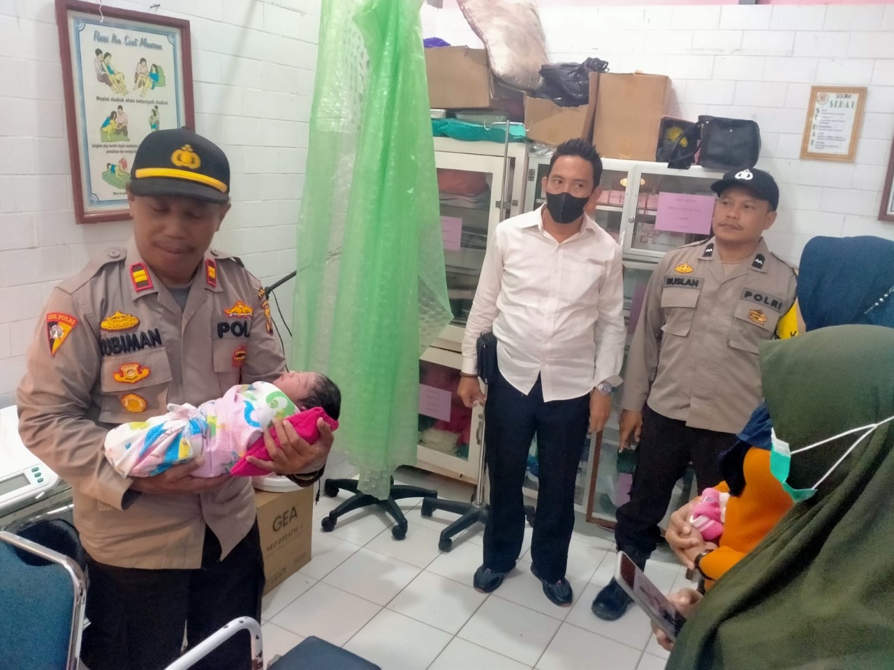 Geger !!! Warga Desa Temukan Sosok Bayi