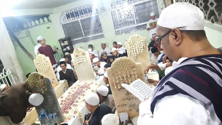 Bergetar, Pagi Ini Puncak Haul Lantunan Ayat Suci Menggema di Komplek Pemakaman Masjid Ar-Riyadh