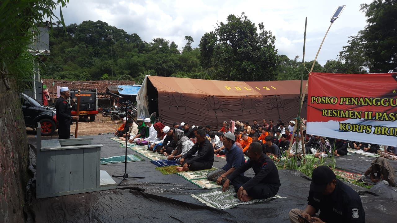 Polri Gelar Salat Jumat dan Salat Gaib Berjamaah