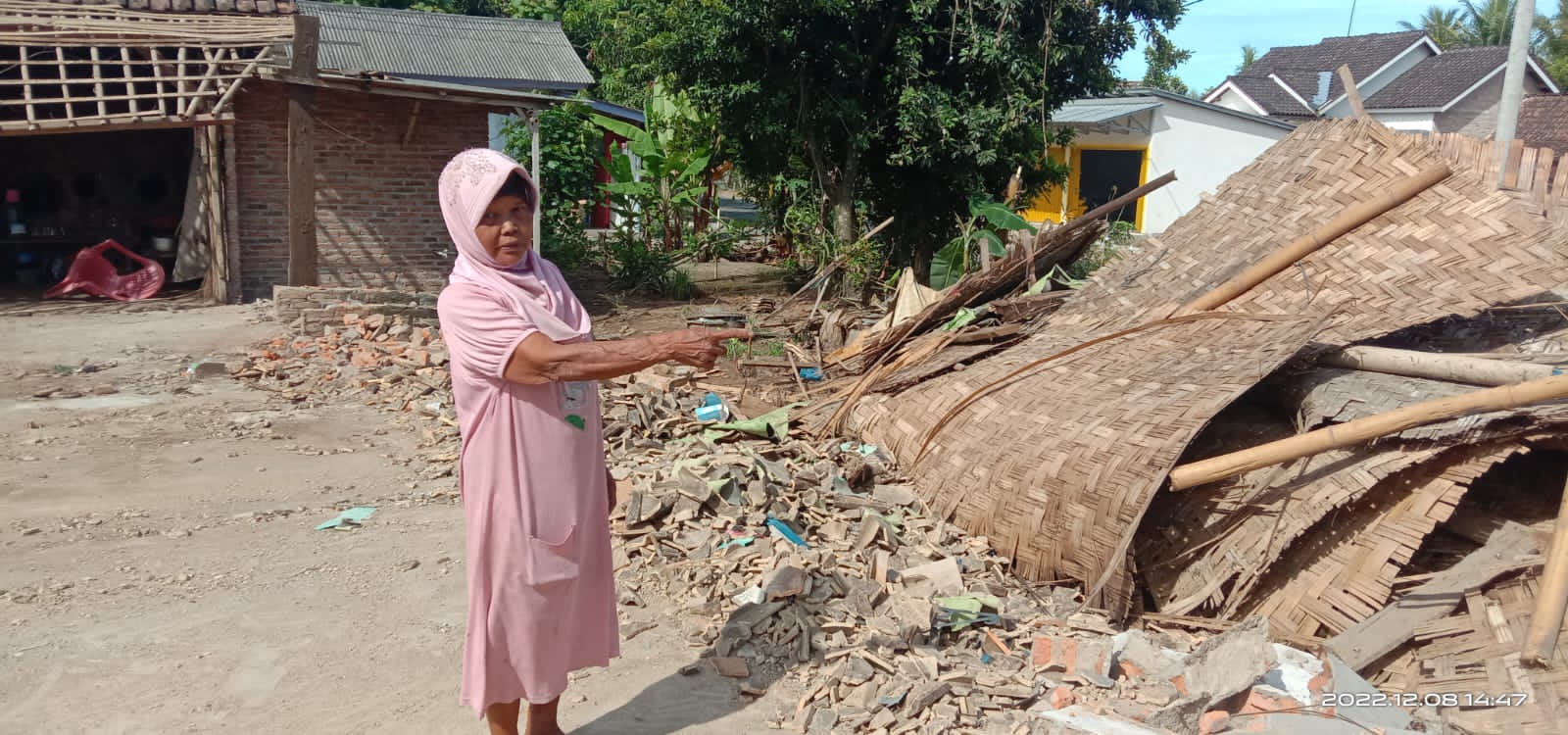 Pasca Diguyur Hujan Rumah Milik Warga Desa Beringin Kencana Roboh