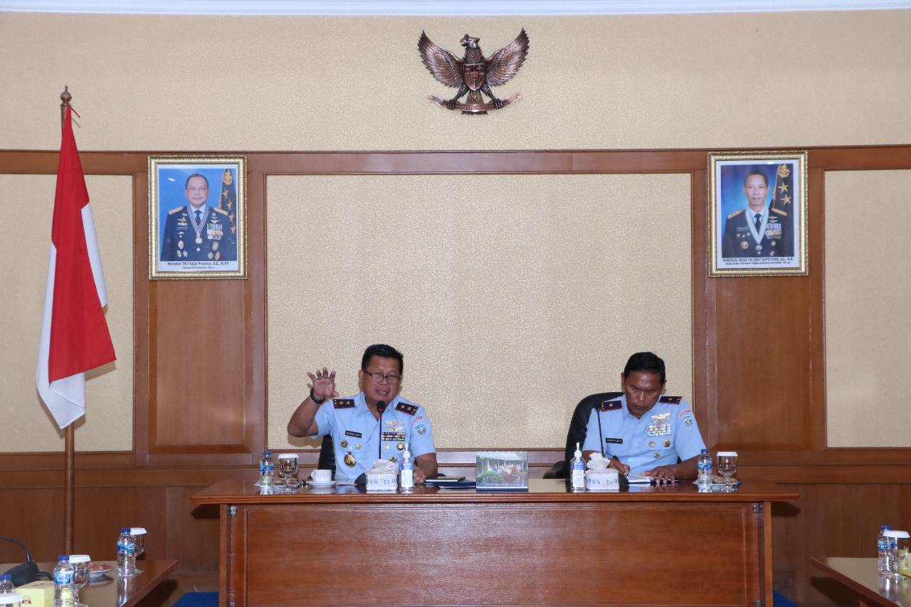Marsda Bambang Triono Gelar Entry Briefing ke Seluruh Pejabat Koharmatan